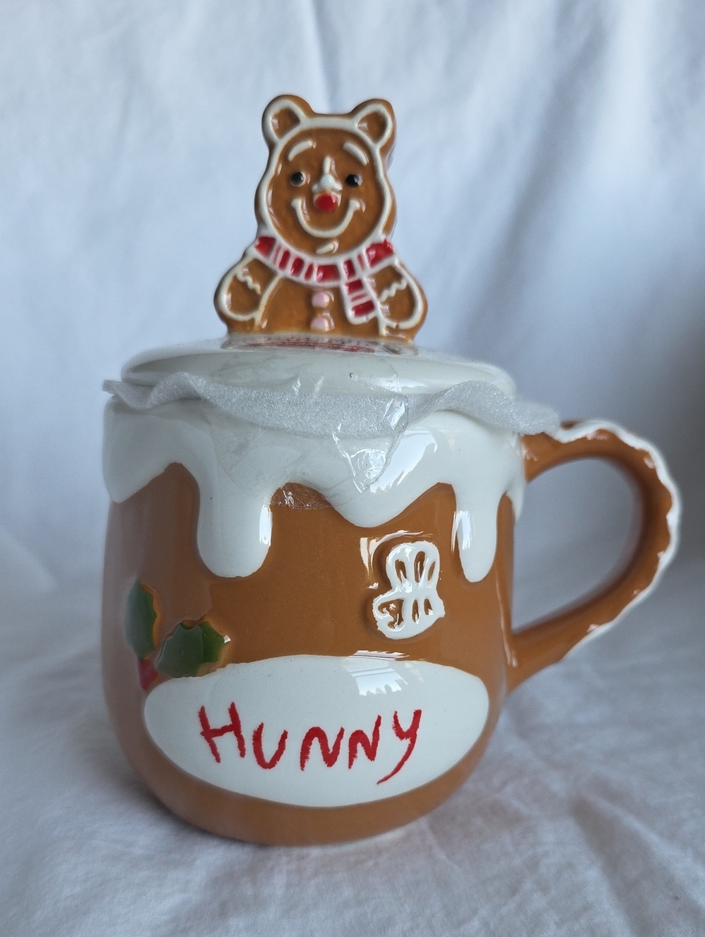 Disney Winnie The Pooh Hunny Pot Ceramic Holiday Mug with Lid